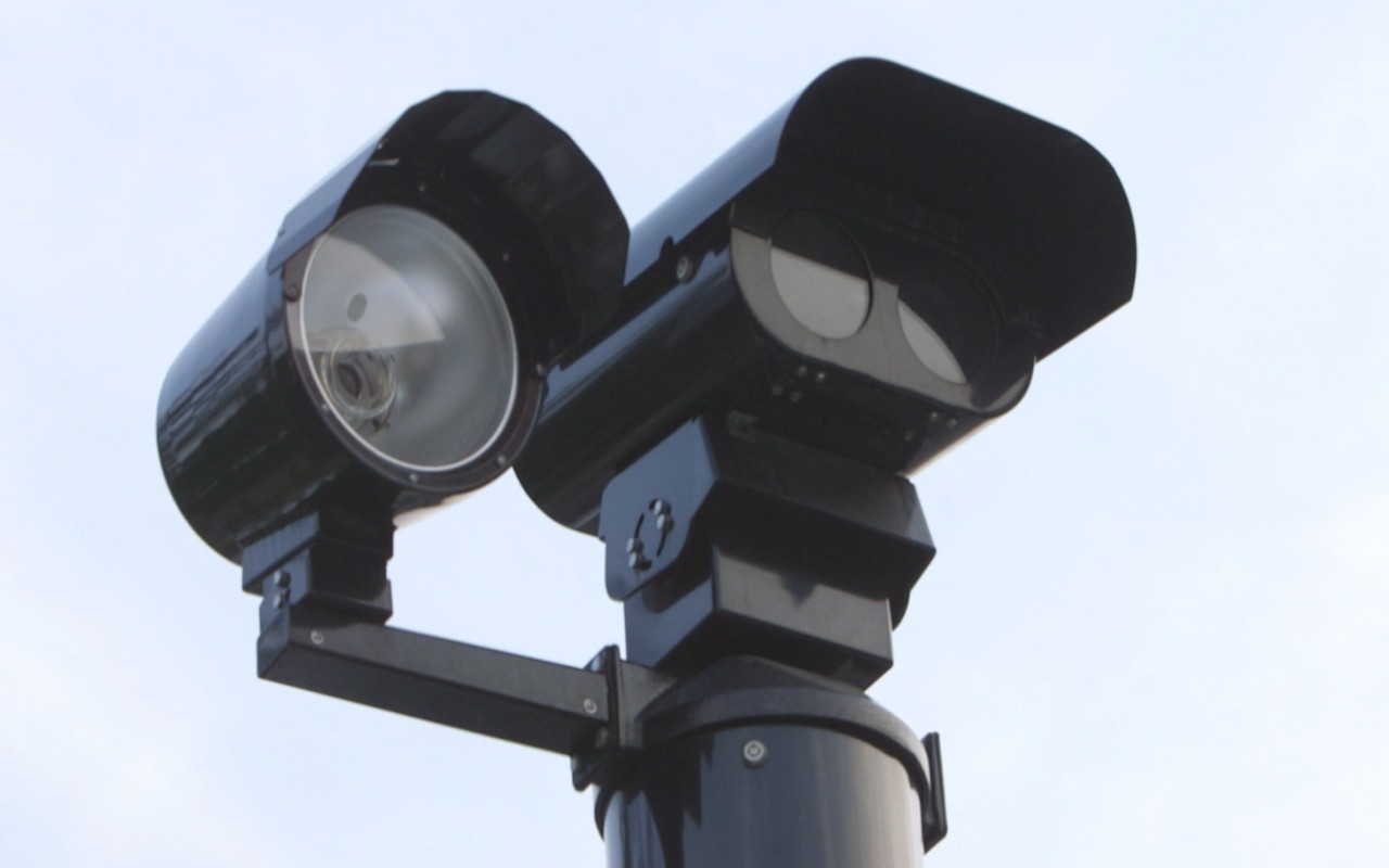 Investigations into Chicago’s red light traffic cameras